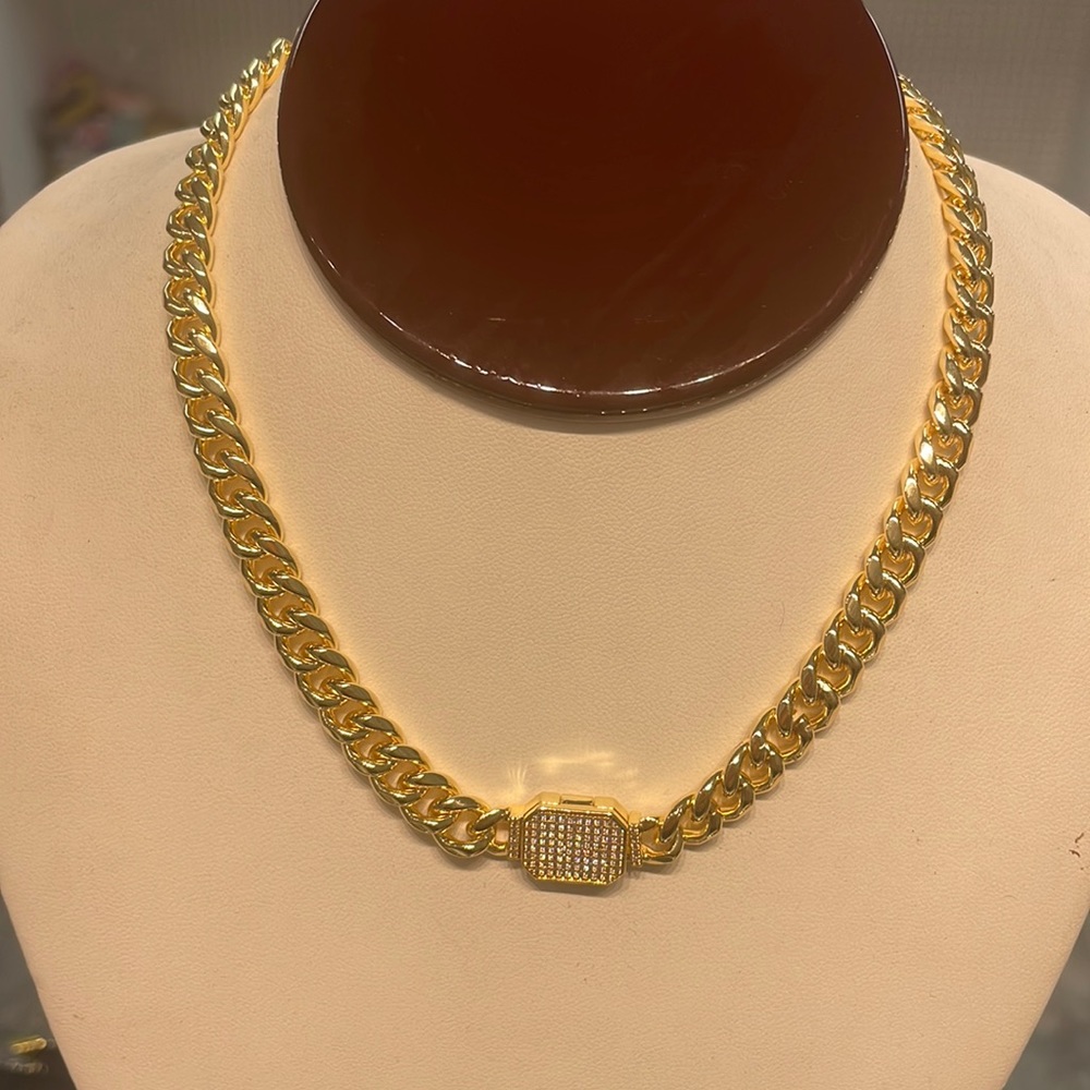 Gold filled pave catch necklace